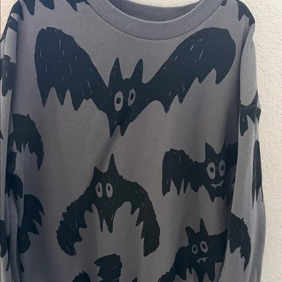 H&M Kids Charcoal Bat Graphic Sweatshirt - Picture 2 of 3